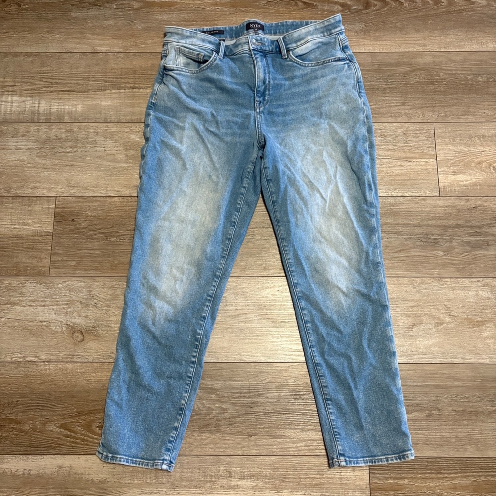 NYDJ Girlfriend Jeans Women 12 Blue Fade LiftxTuck Stretch Denim Casual Everyday